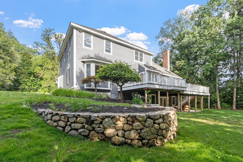 Andover, MA 01810,117 Hidden Rd