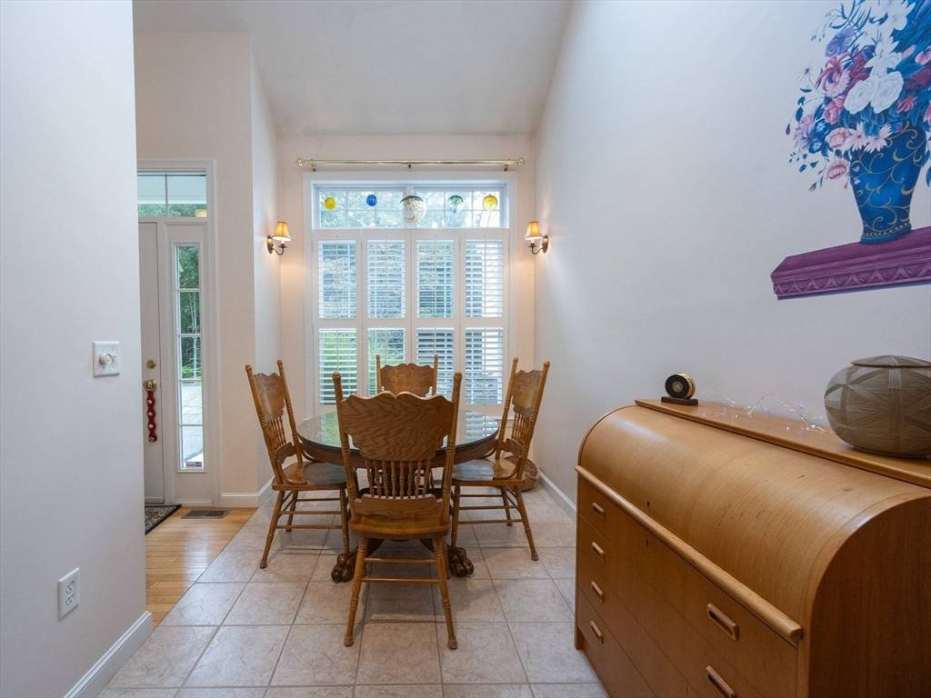 Medway, MA 02053,2 Kingson Ln #2