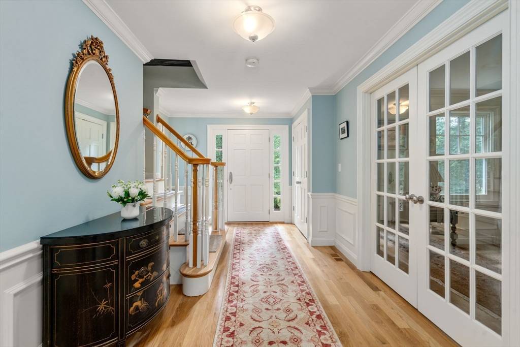Weston, MA 02493,54 Woodchester Dr
