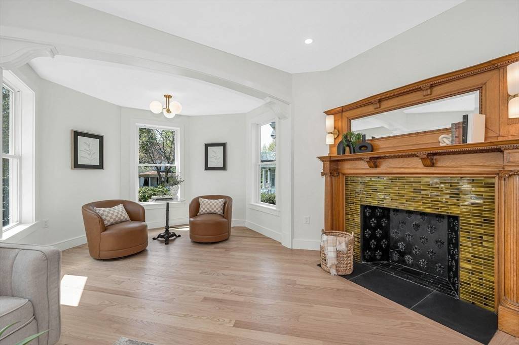 Wakefield, MA 01880,13 Chestnut Street #B