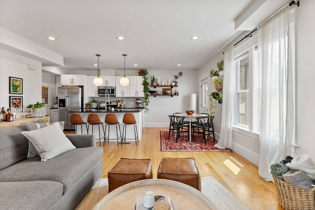 Somerville, MA 02145,47 Glen St #2