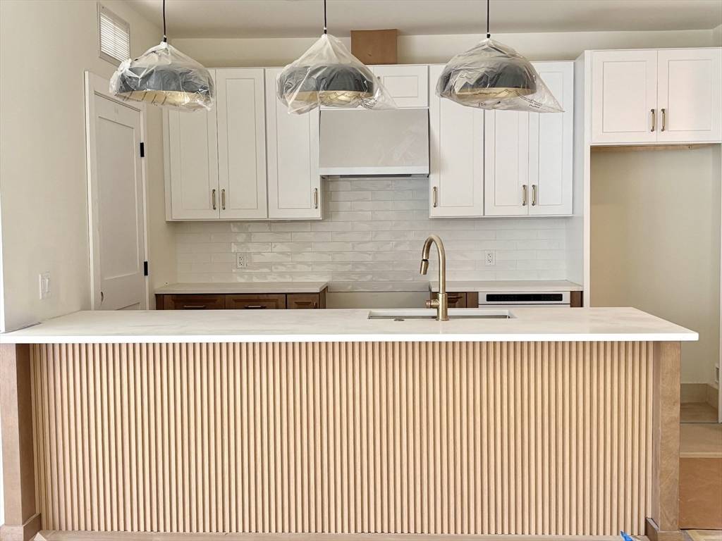 Arlington, MA 02476,1025 Massachusetts Avenue #304