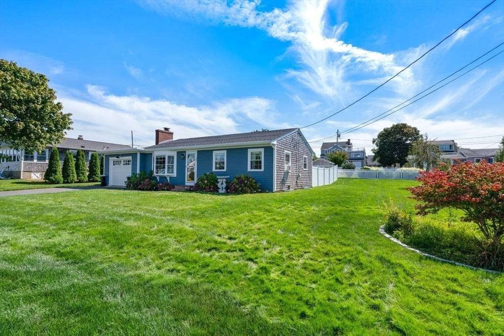 Sandwich, MA 02563,22 Almy Ave