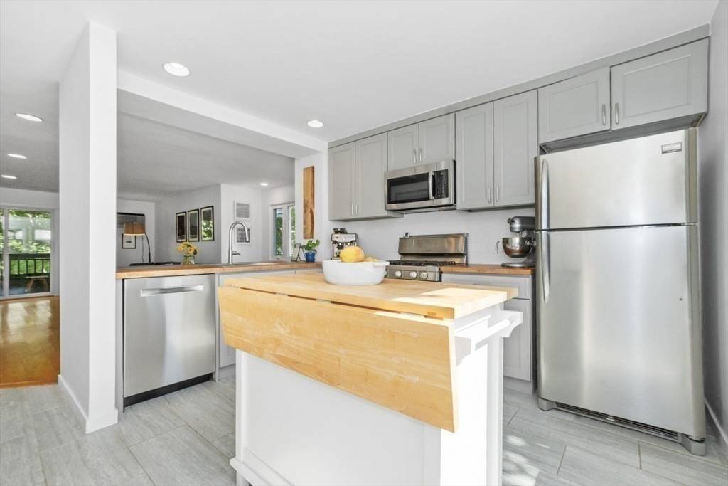 Cambridge, MA 02138,6 Sherman St #B