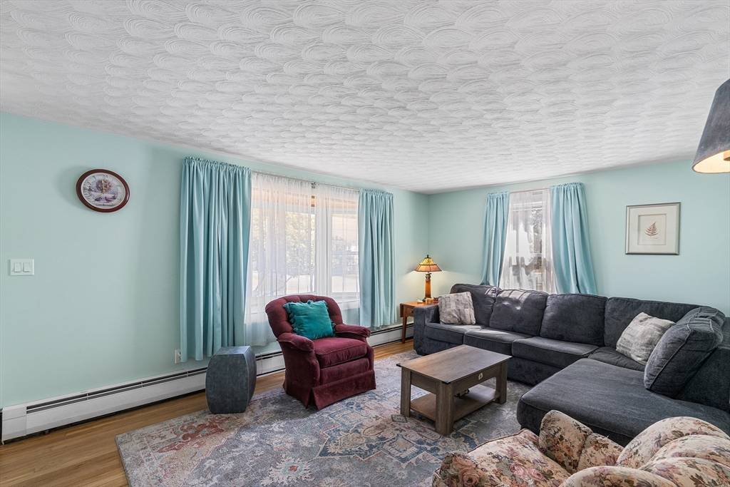 Tewksbury, MA 01876,5 Benson Rd