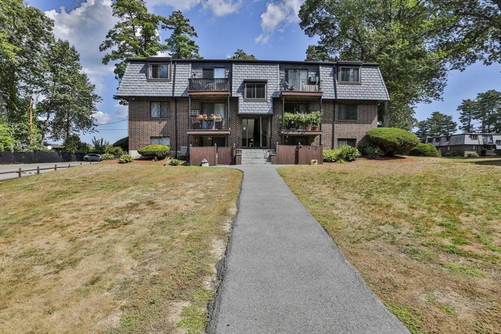 North Reading, MA 01864,46 Main Street #5