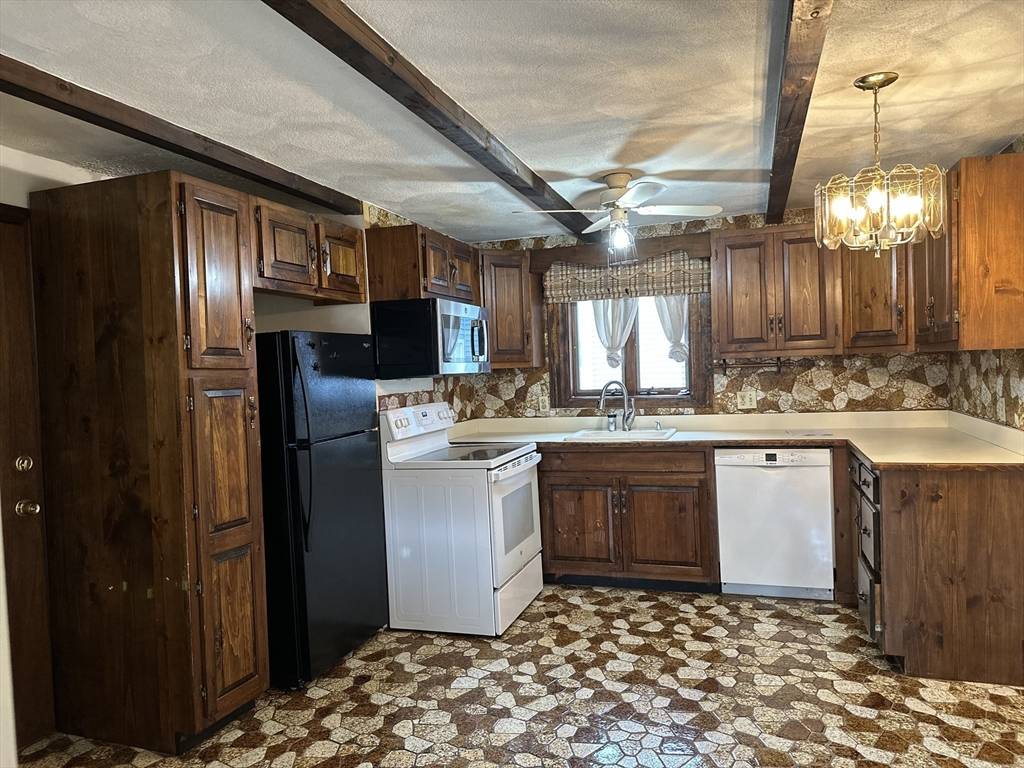 Revere, MA 02151,434 Revere Beach Pkwy #1