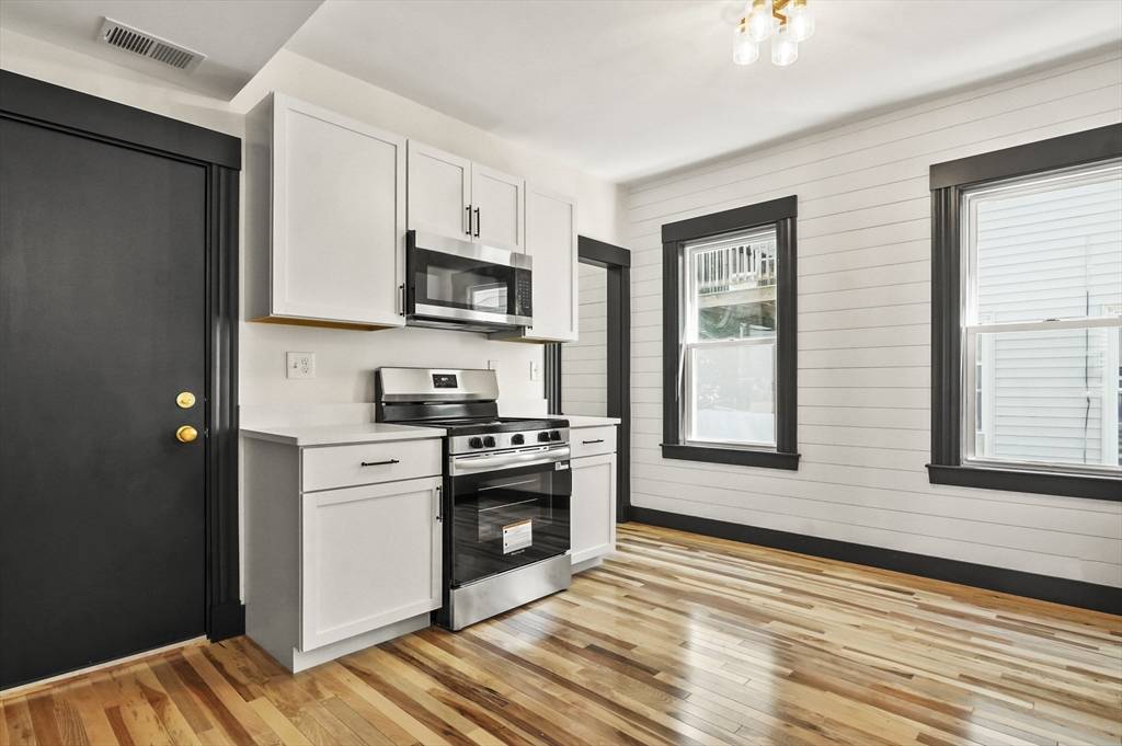 Boston, MA 02122,37 Lyon #1