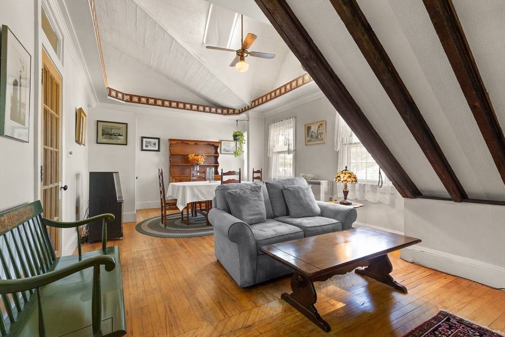 Haverhill, MA 01830,405 Main #6