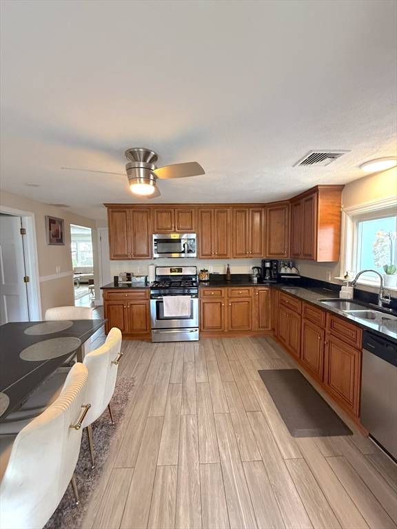 Everett, MA 02149,103 Swan Street