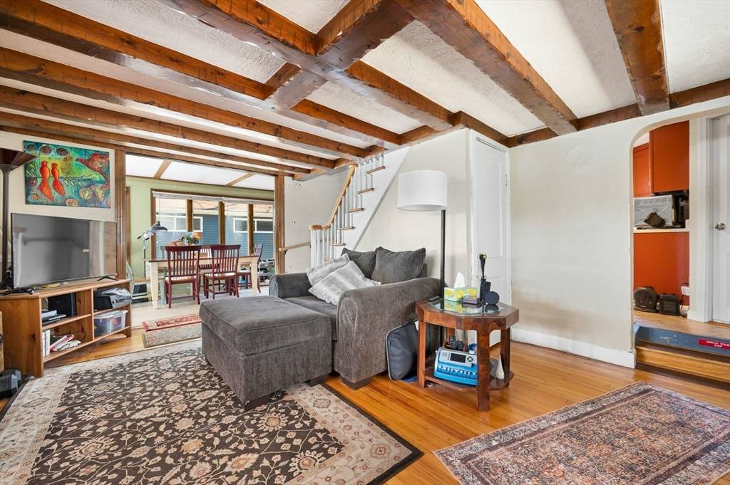 Sturbridge, MA 01566,6 Cedar Pond Dr