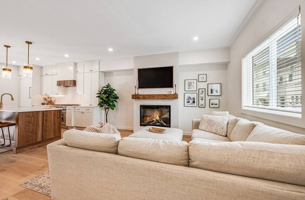 Boston, MA 02127,18 Loring Street