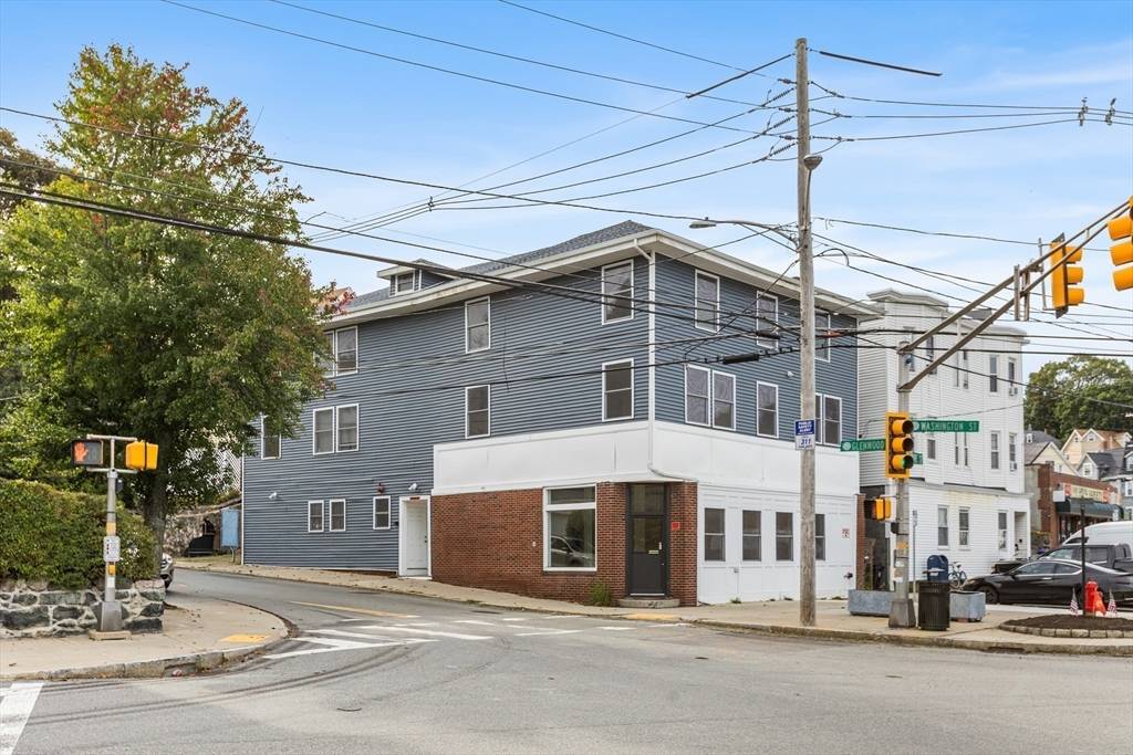 Malden, MA 02148,1 Glenwood Street #3