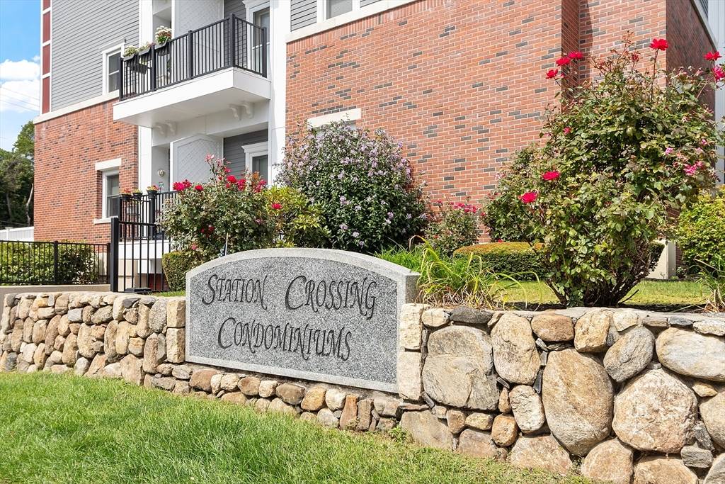 Melrose, MA 02176,16 Willow St #207