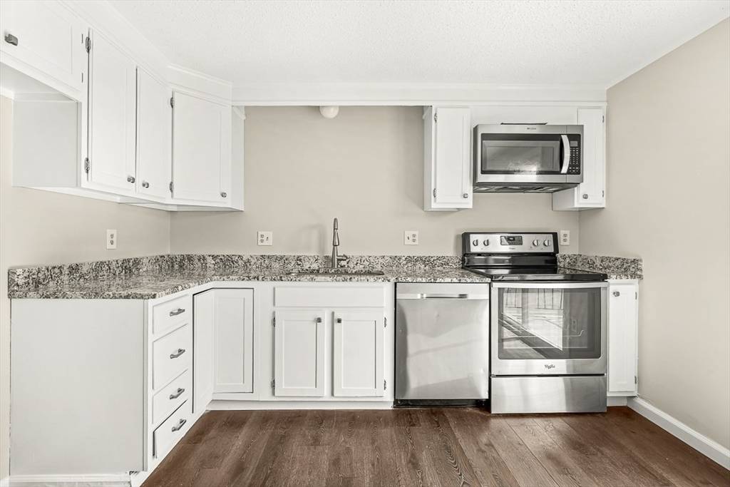 Lowell, MA 01854,1225 Pawtucket Blvd #126