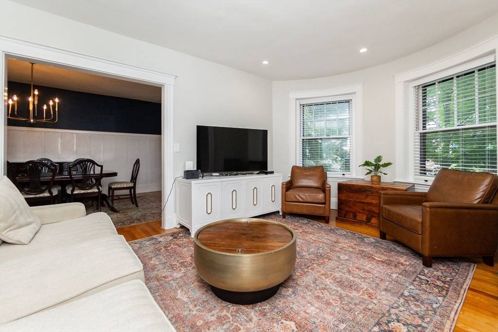 Brookline, MA 02446,47 Winchester St. #2
