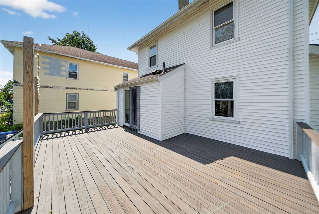 Fairhaven, MA 02719,133 Pleasant St