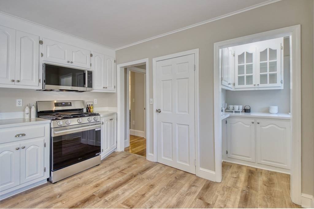 Norwood, MA 02062,105 E Cross St