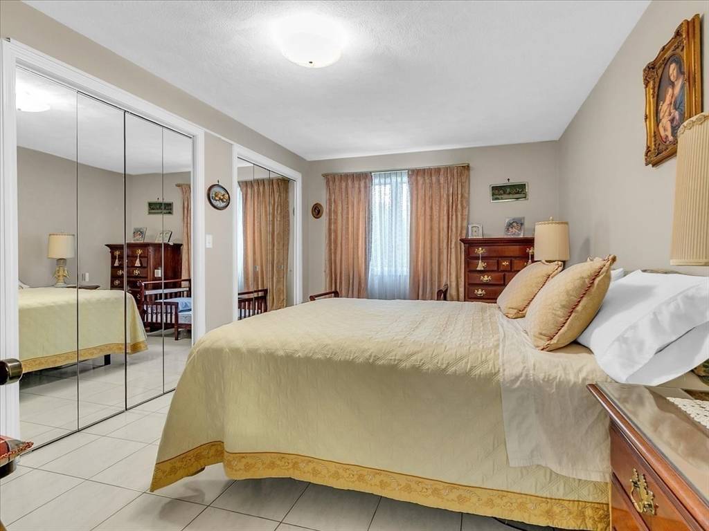 Saugus, MA 01906,51 Walnut St