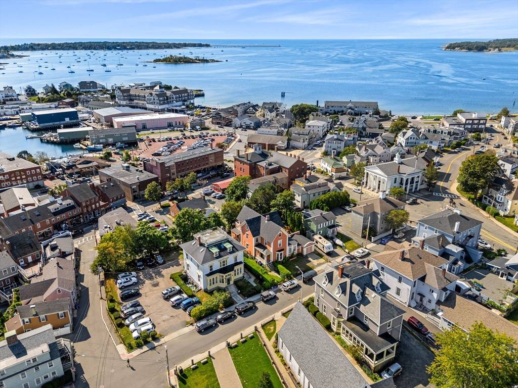 Gloucester, MA 01930,33 Middle St