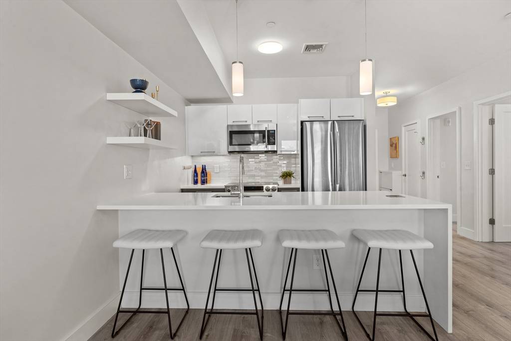 Boston, MA 02128,70 Bremen St #408