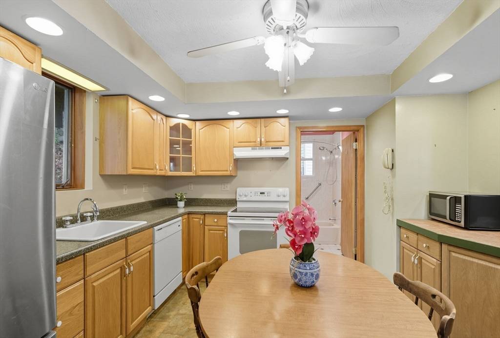 Medford, MA 02155,60 Haines St