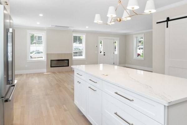 Amesbury, MA 01913,101 Market Street #A