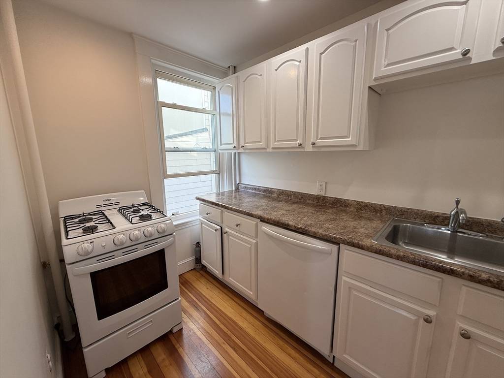 Winthrop, MA 02152,105 Grovers Ave #3