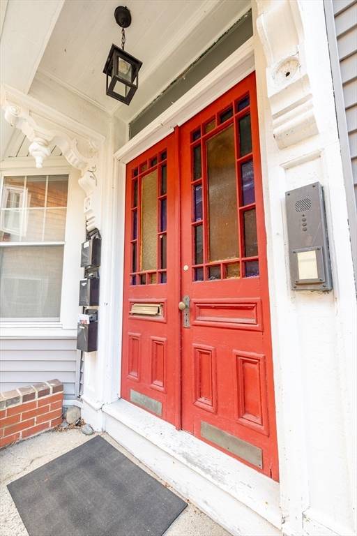 Salem, MA 01970,137 North St #3