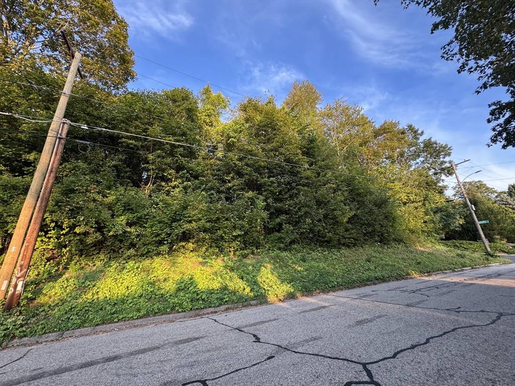East Brookfield, MA 01515,0 North St