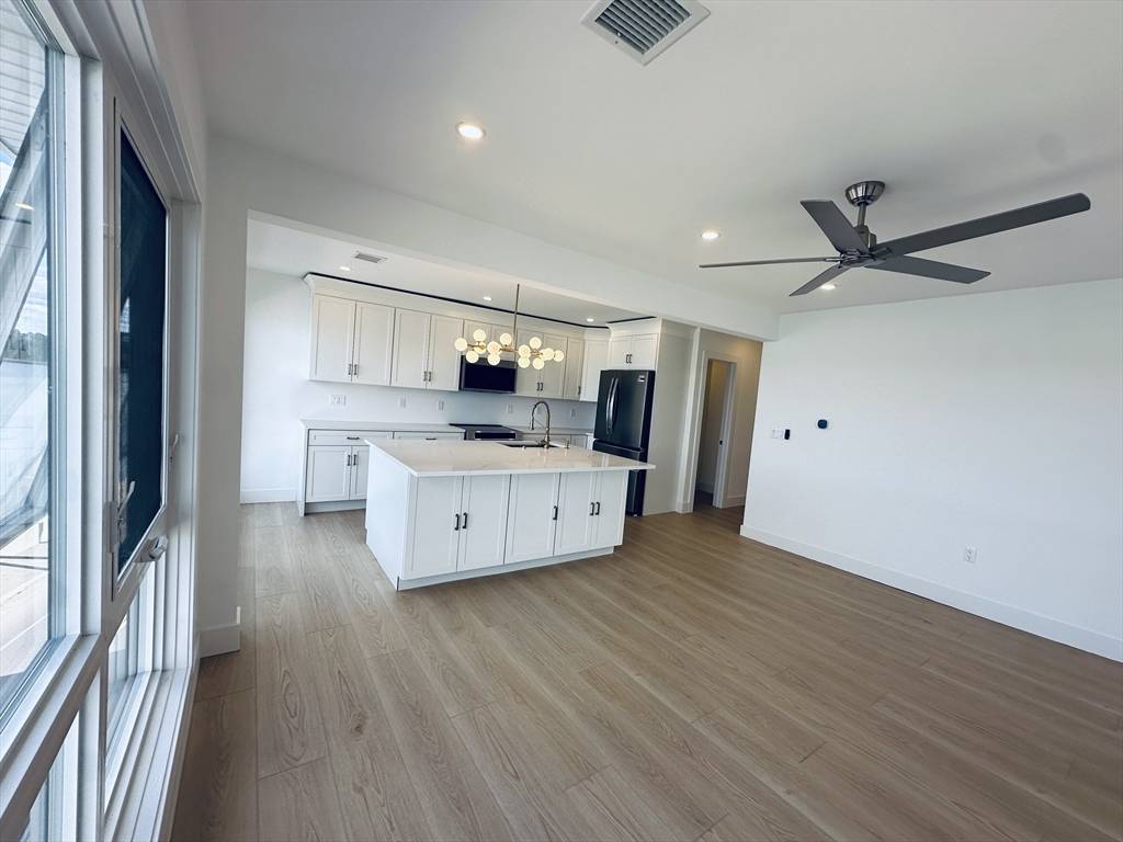 Revere, MA 02151,280 Endicott Avenue #2