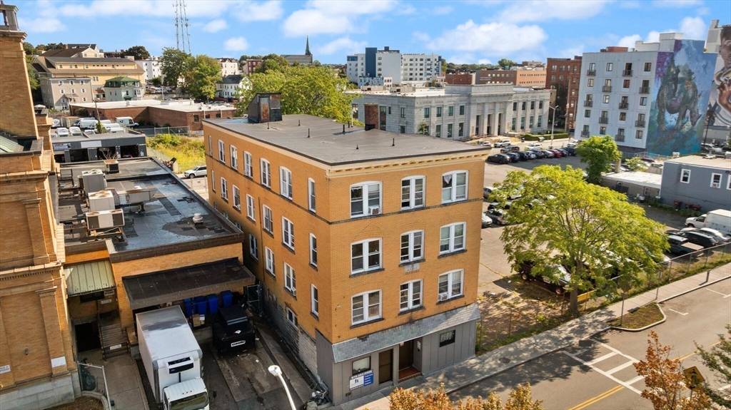 Lynn, MA 01901,374-378 Washington St