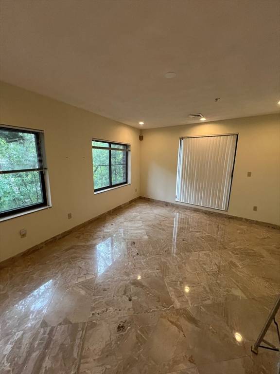 Somerville, MA 02144,373 Highland Ave #308
