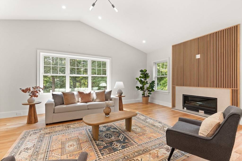 Burlington, MA 01803,38 Freeport Drive