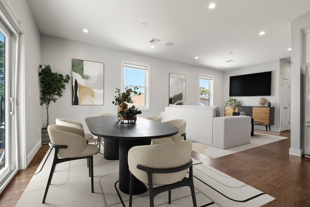 Boston, MA 02119,7 Langford Park #3