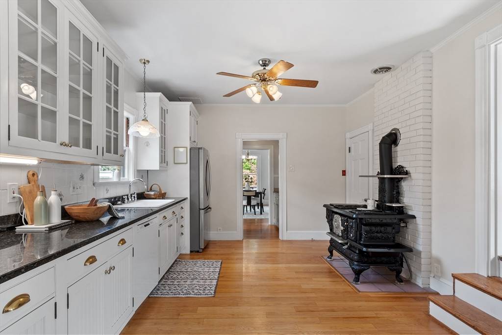 Wakefield, MA 01880,31 Morrison Road