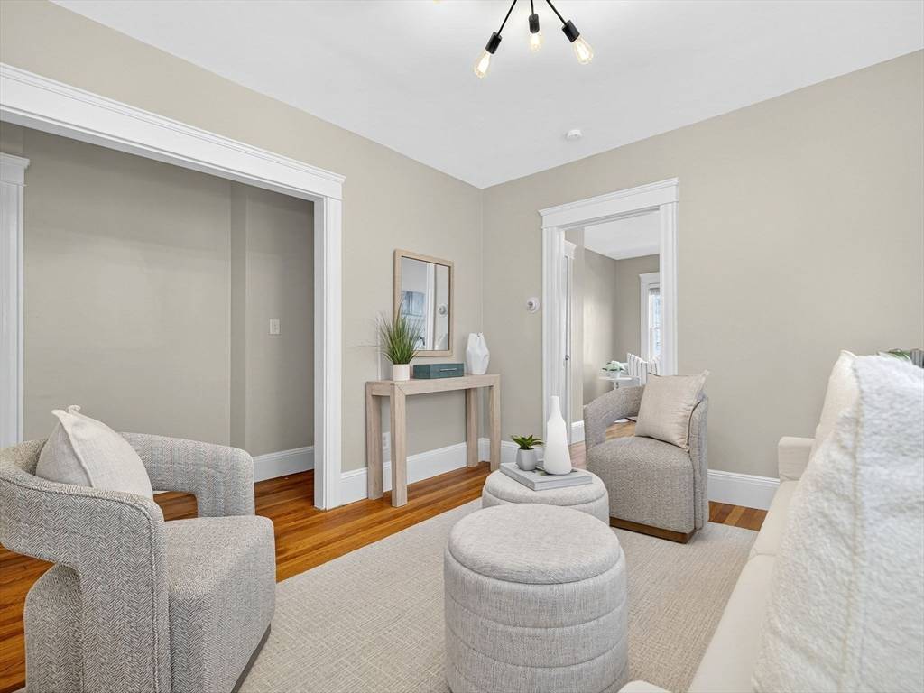 Boston, MA 02131,187 Florence St #2L