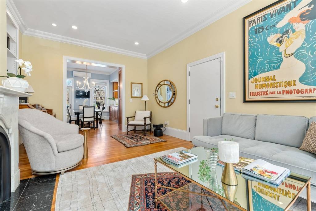 Boston, MA 02118,203 West Springfield Street #1