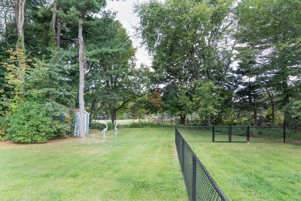 Holden, MA 01520,9 Birchwood Dr