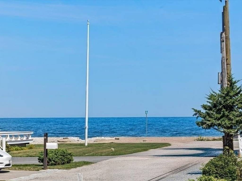 Scituate, MA 02066,18 Bradford Ave