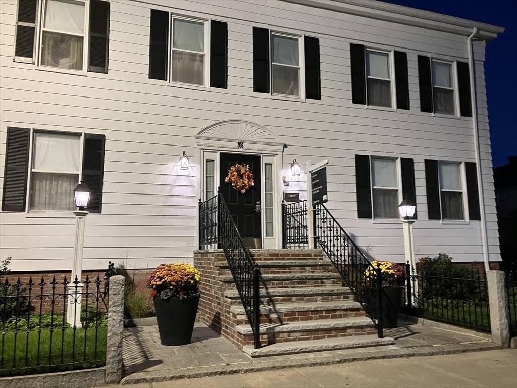 Cambridge, MA 02139,305 Broadway