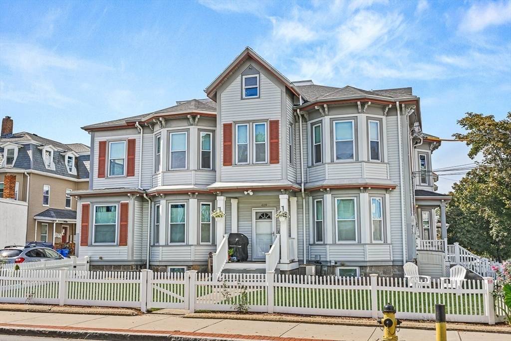 Waltham, MA 02453,659 Moody Street #2