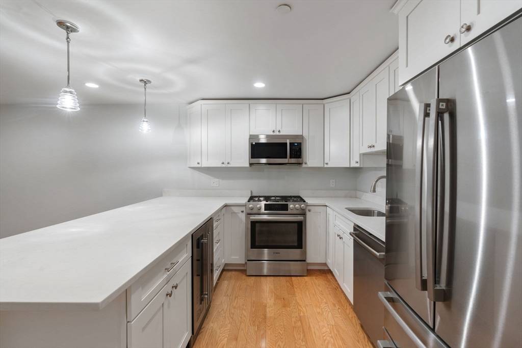 Winthrop, MA 02152,142 Pleasant St #2