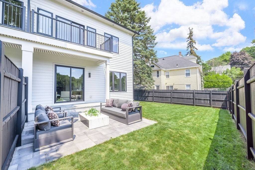 Newton, MA 02464,84-86 Pennsylvania Ave #1
