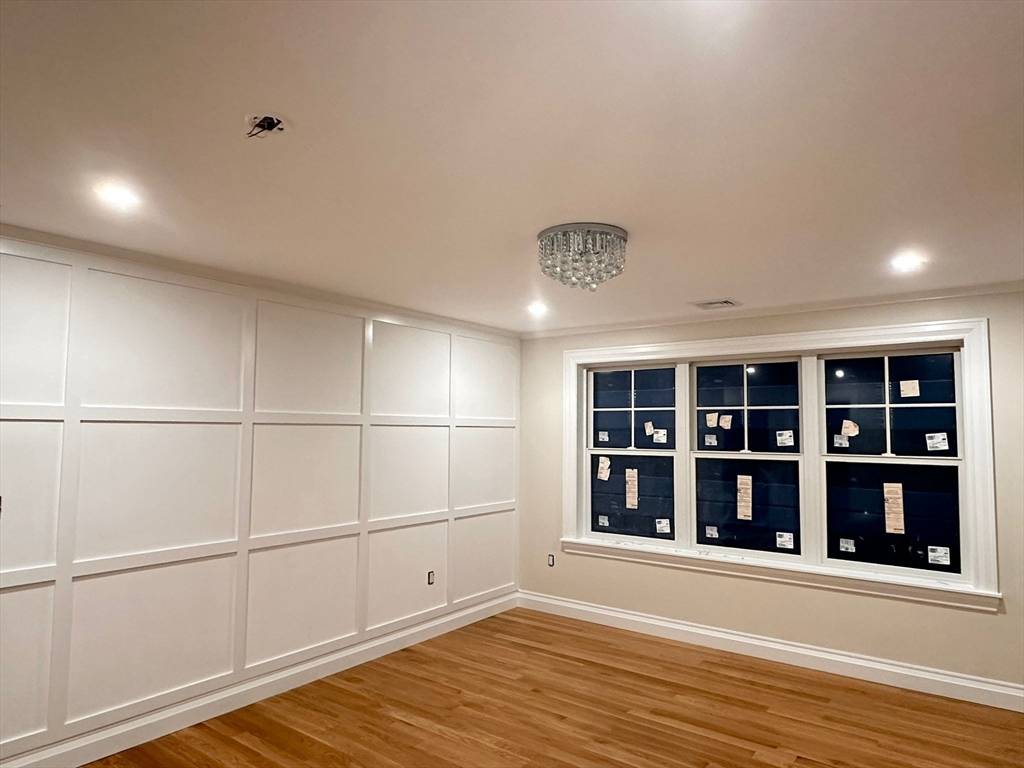 Lexington, MA 02420,71 Woburn St