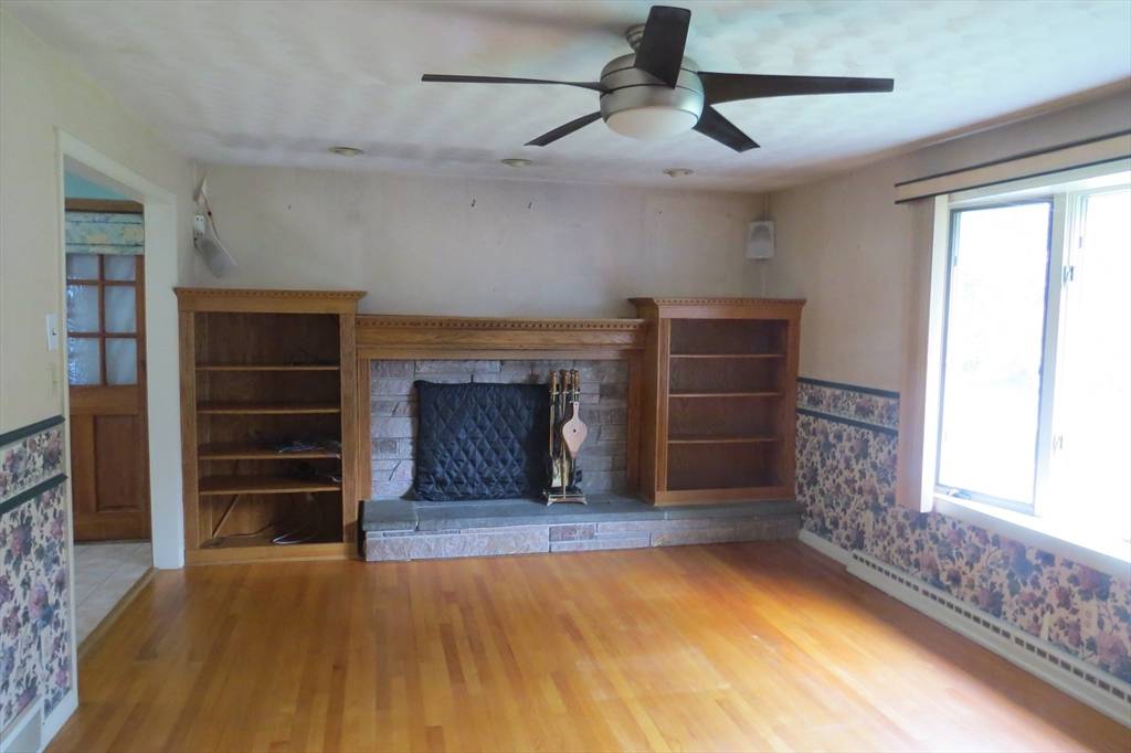 Easton, MA 02356,33 Coughlin Rd