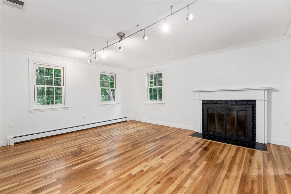 Sherborn, MA 01770,2 Surrey Lane