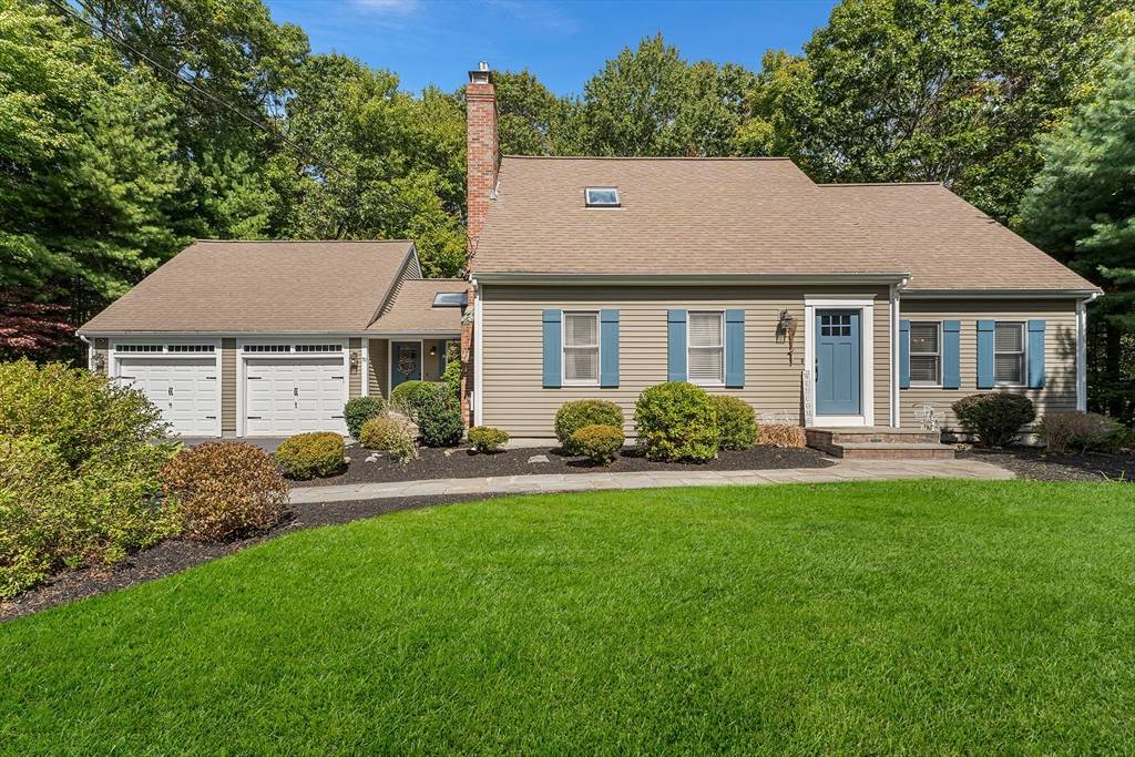 Raynham, MA 02767,70 Forest St