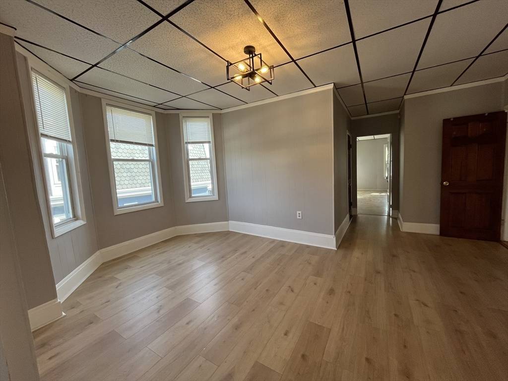 Boston, MA 02125,14 Washburn St. #3