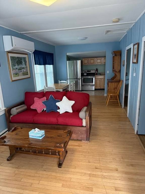 Hampton, NH 03842,7 Dover Avenue #3